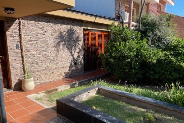 Casa Calle Leopoldo Lugones S/N