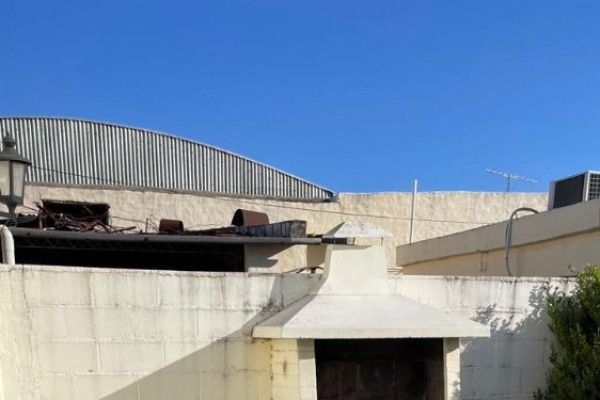 Casa Calle D. Funez 454