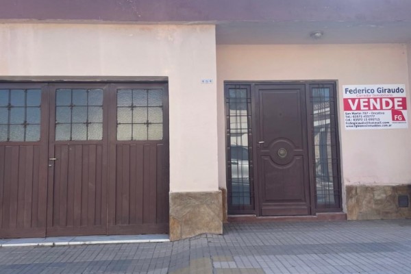 Casa Calle D. Funez 454