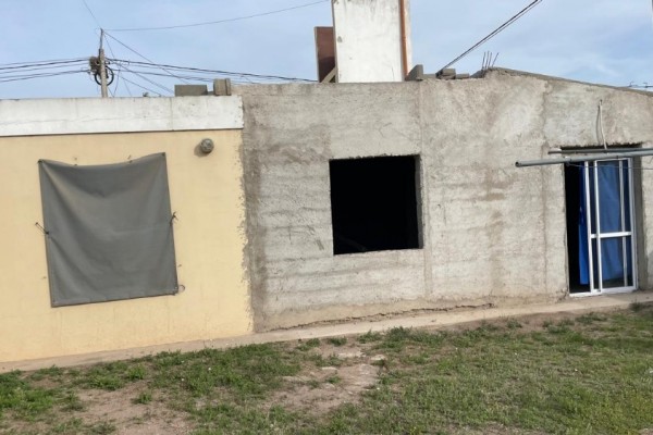 CASA BARRIO MUVI. DANTE VENTRE ESQ. SOBERANIA NACIONAL
