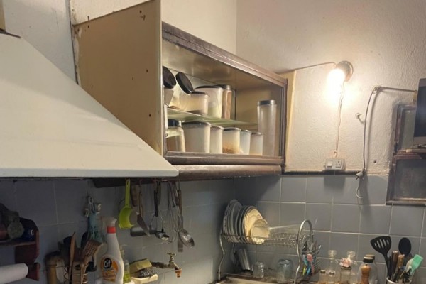 Calle Santa Cruz MANFREDI