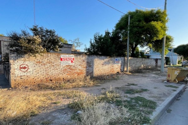 Casa Calle Pueyrredón 414 esquina Saenz Peña